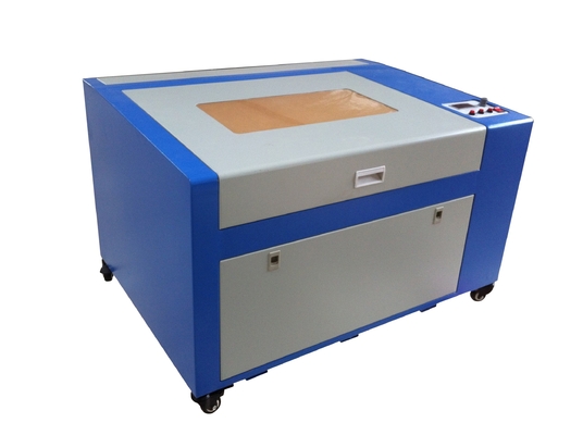 Pequeña cortadora del laser del CNC del poder 50 vatios o 60 vatios para el tablero de madera del plexiglás